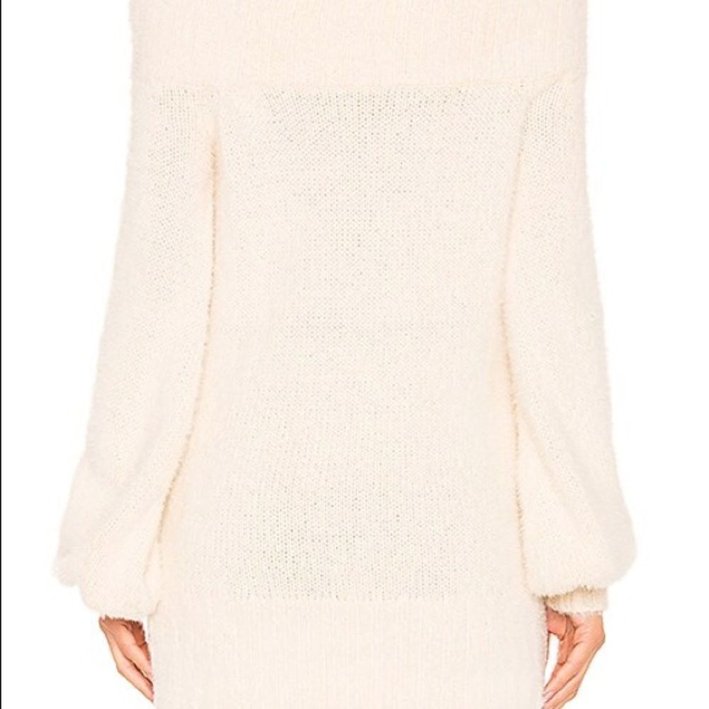 ✨ ELSA SWEATER✨ - Picture 4 of 6
